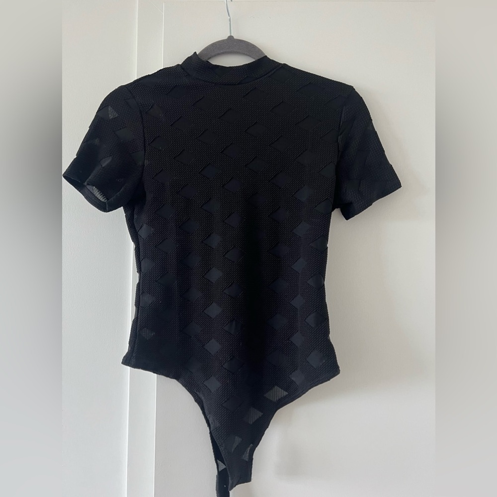 Black criss cross mesh